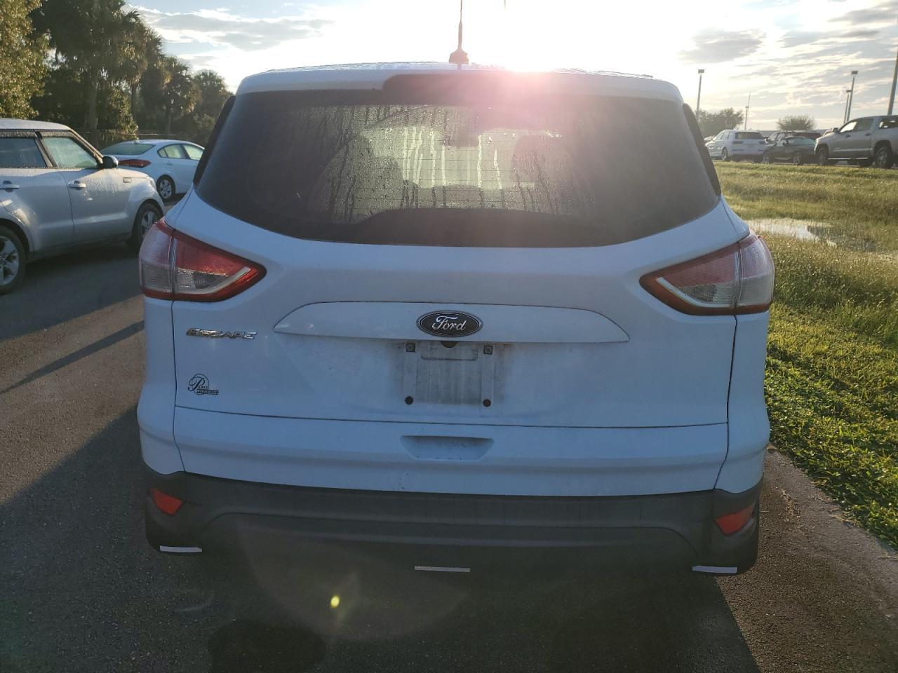 2016 Ford Escape S VIN: 1FMCU0F77GUC74042 Lot: 74250974