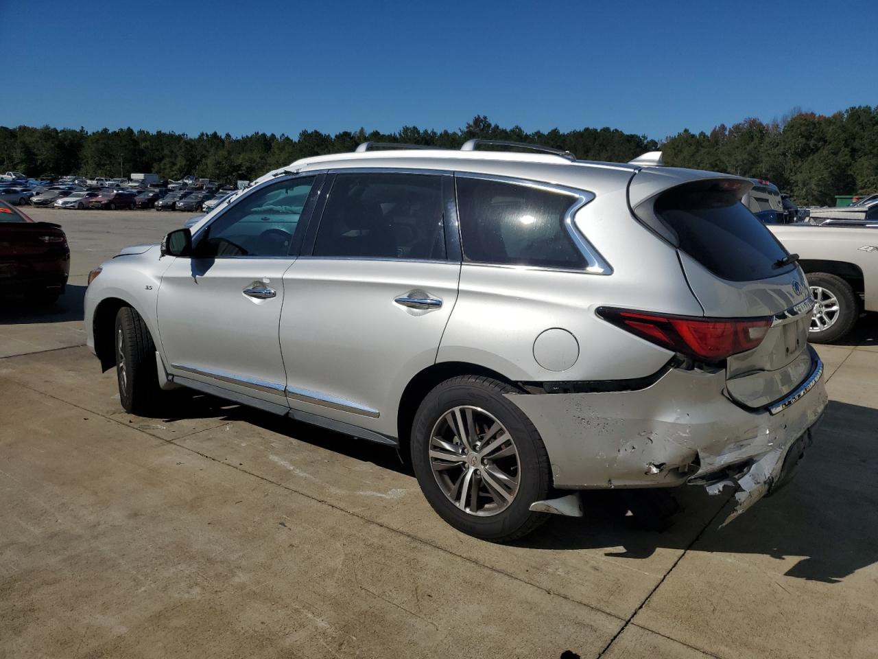 2020 Infiniti QX60 - Image 2