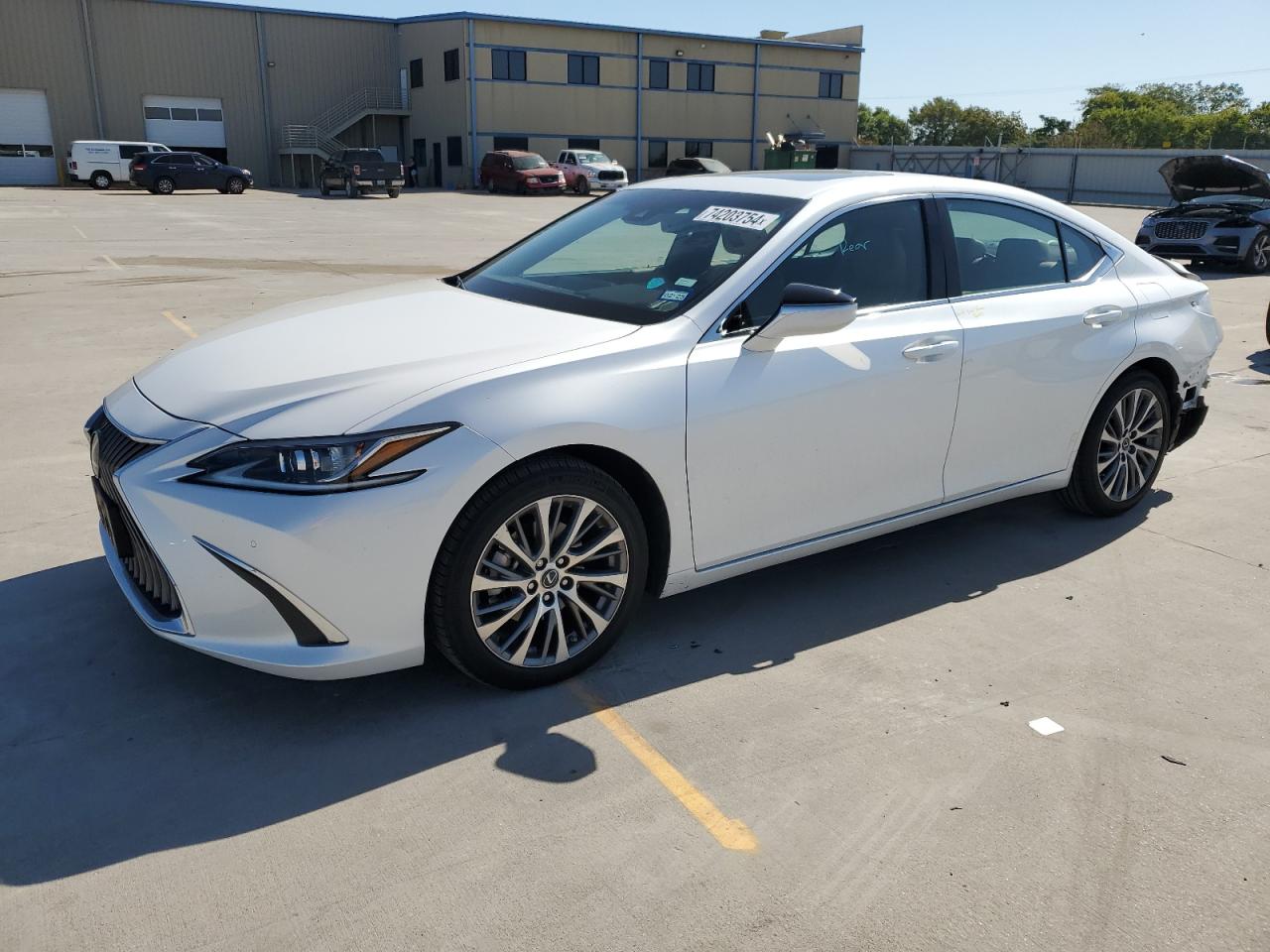 2019 Lexus ES - Image 1