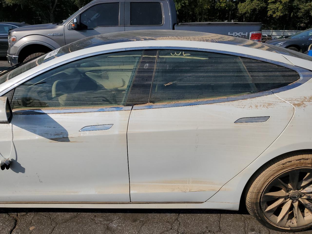 5YJSA1E22LF360575 2020 Tesla Model S