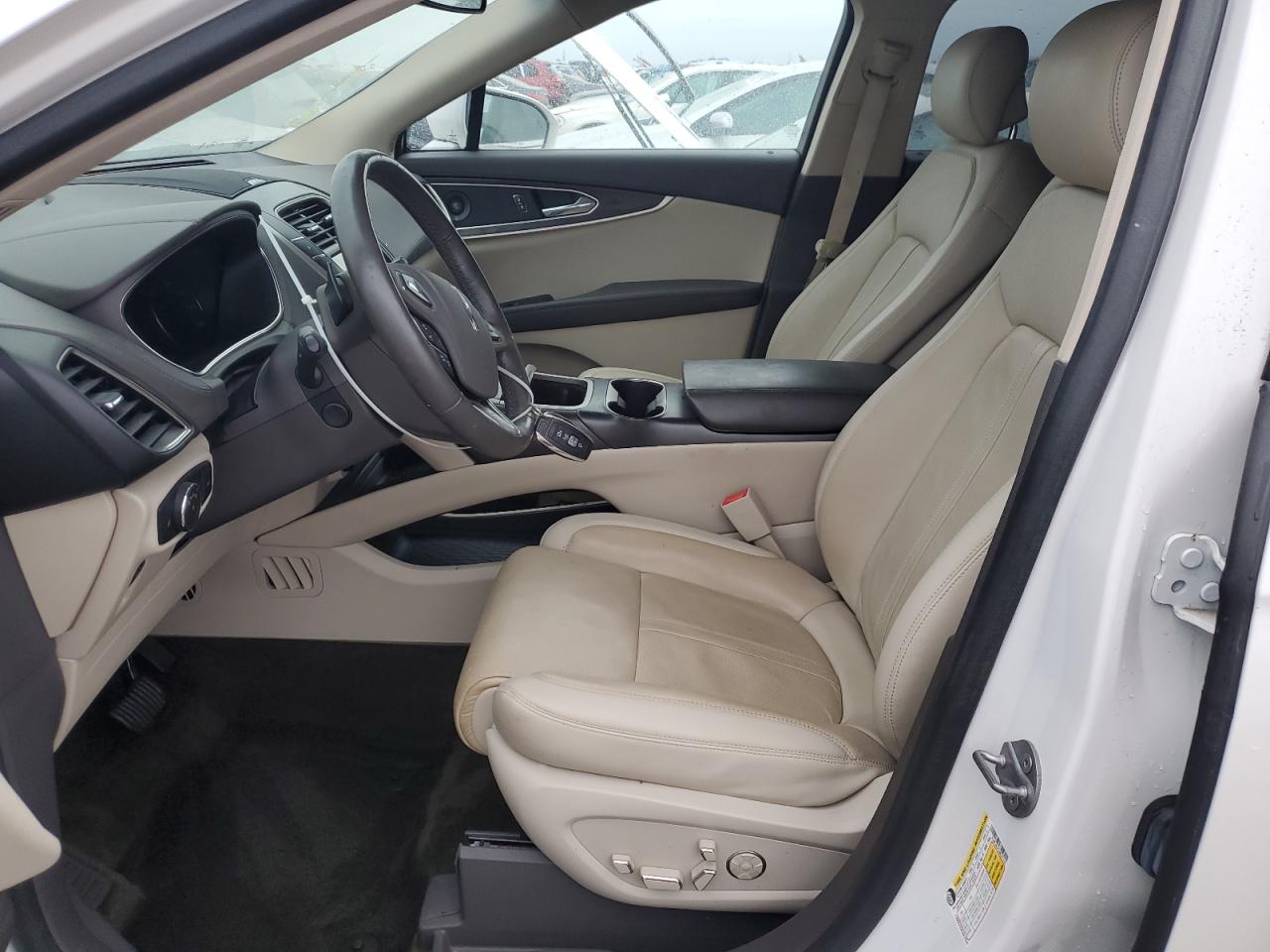 2018 Lincoln MKX - Image 7