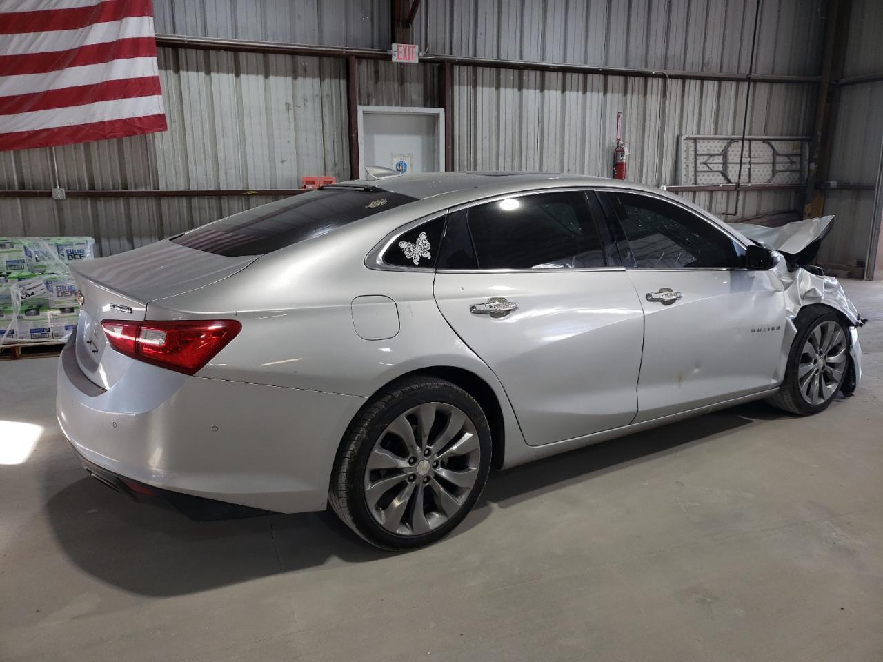 2016 Chevrolet Malibu - Image 3