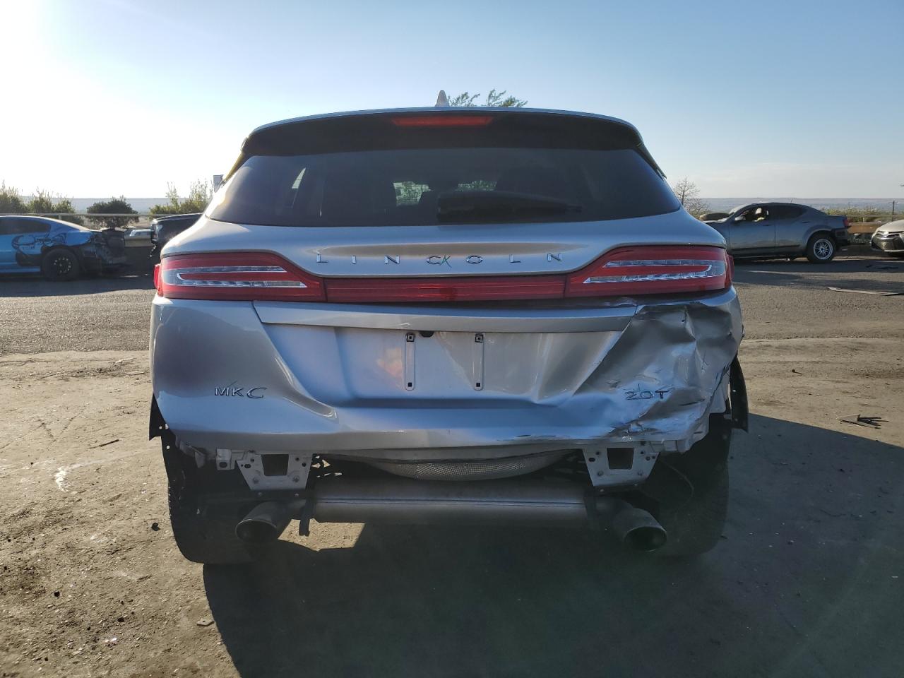 5LMCJ1C96JUL12983 2018 Lincoln Mkc Premiere