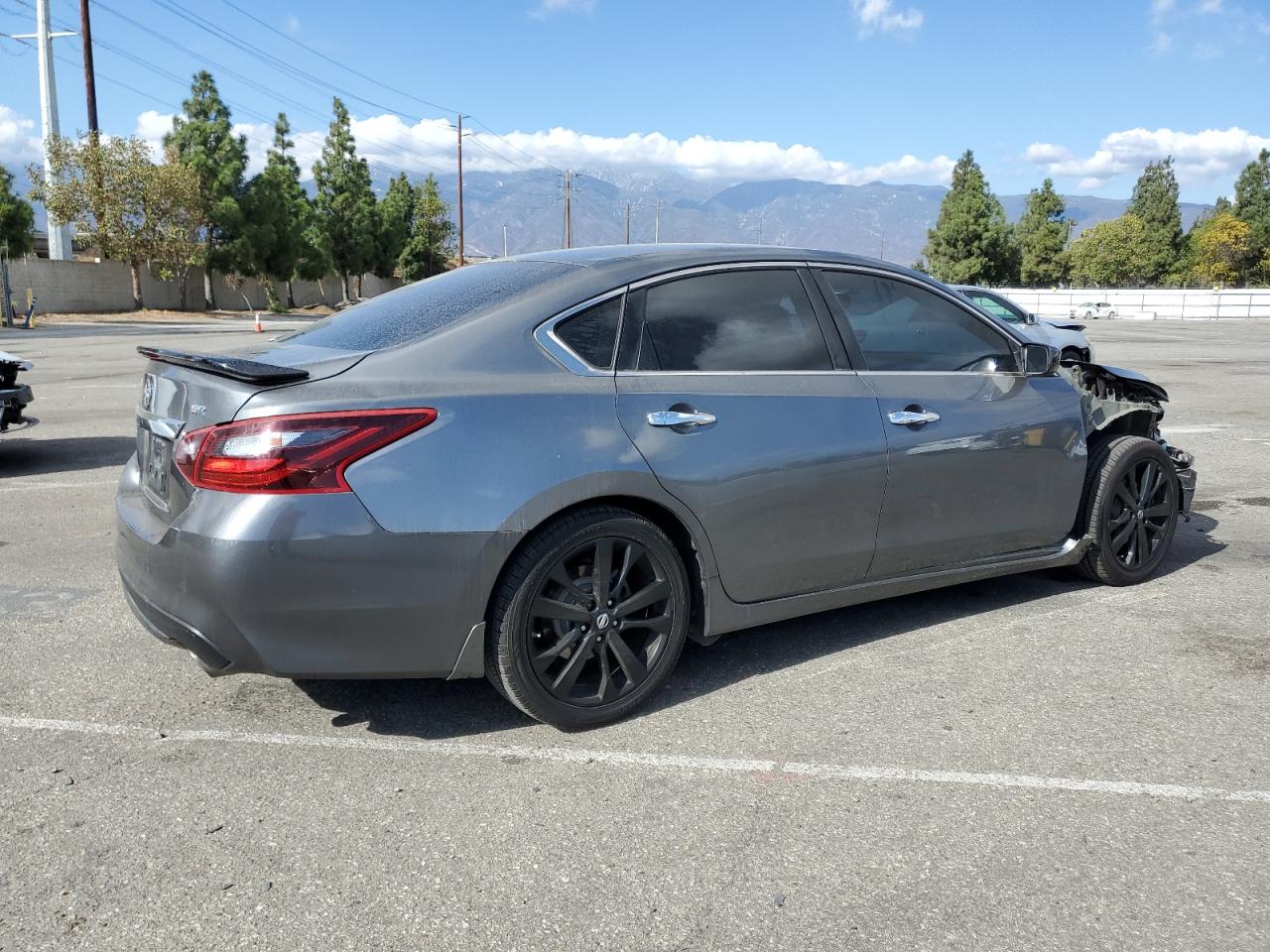2017 Nissan Altima - Image 3