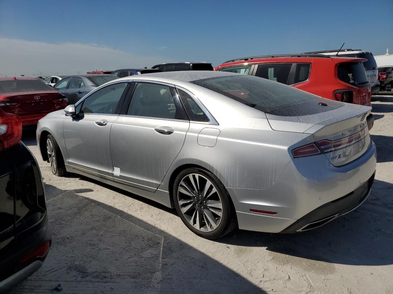 2018 Lincoln MKZ - Image 2