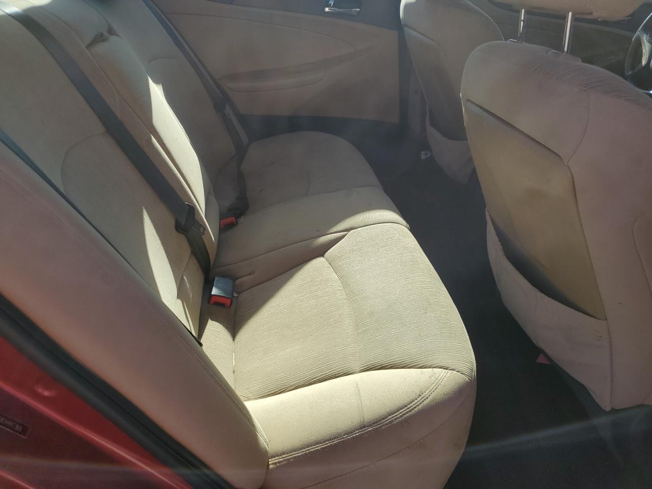 2012 Hyundai Sonata - Image 10