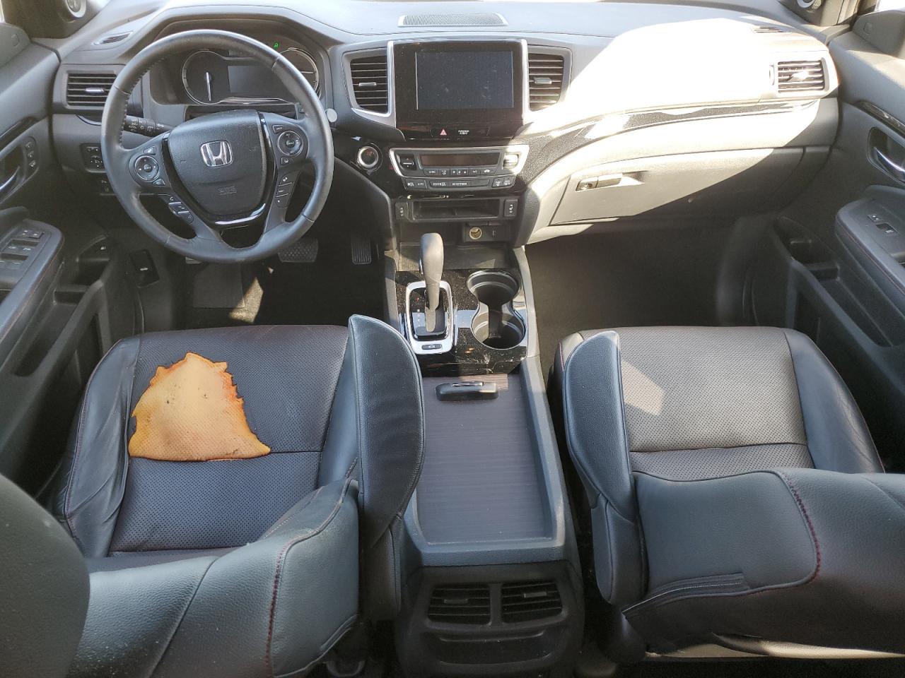 2018 Honda Ridgeline - Image 8