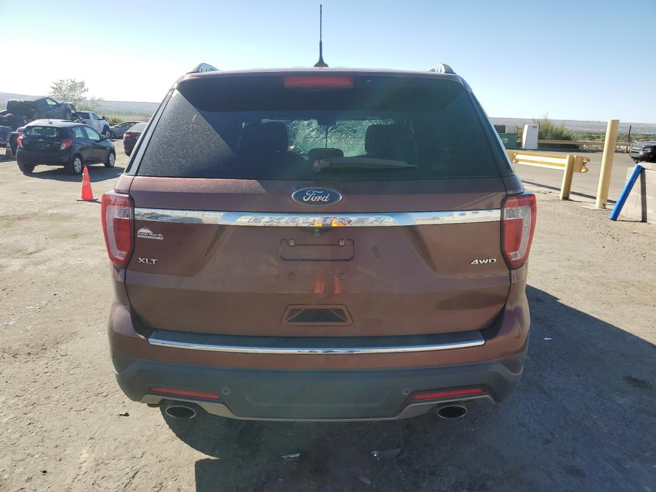 1FM5K8D86JGC15546 2018 Ford Explorer Xlt