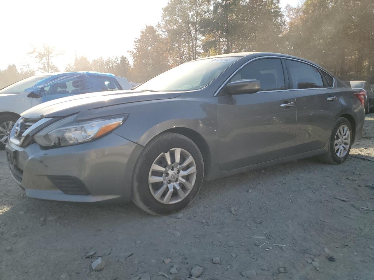 2016 Nissan Altima - Image 1