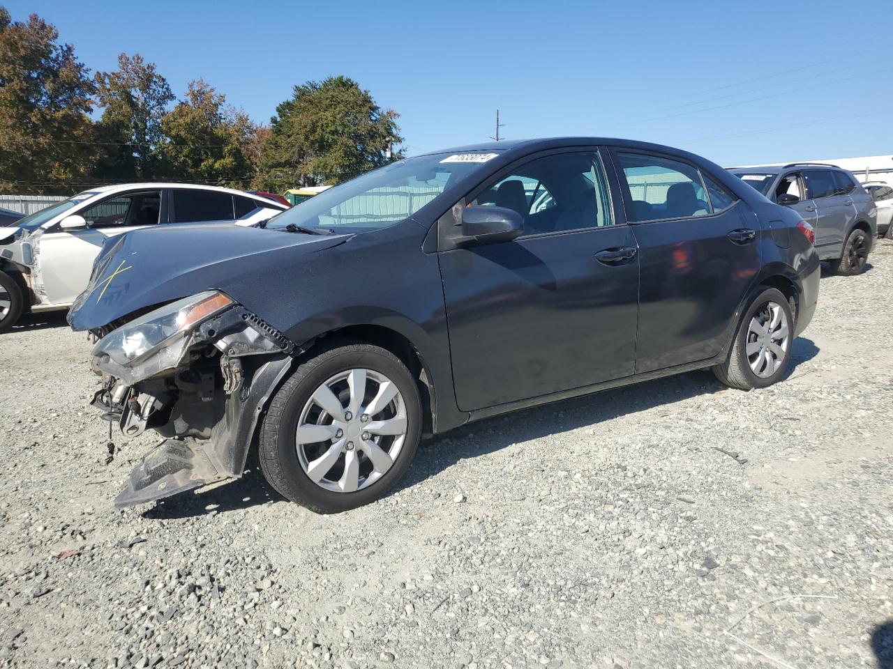 VIN 5YFBURHE5FP224655 2015 TOYOTA COROLLA no.1