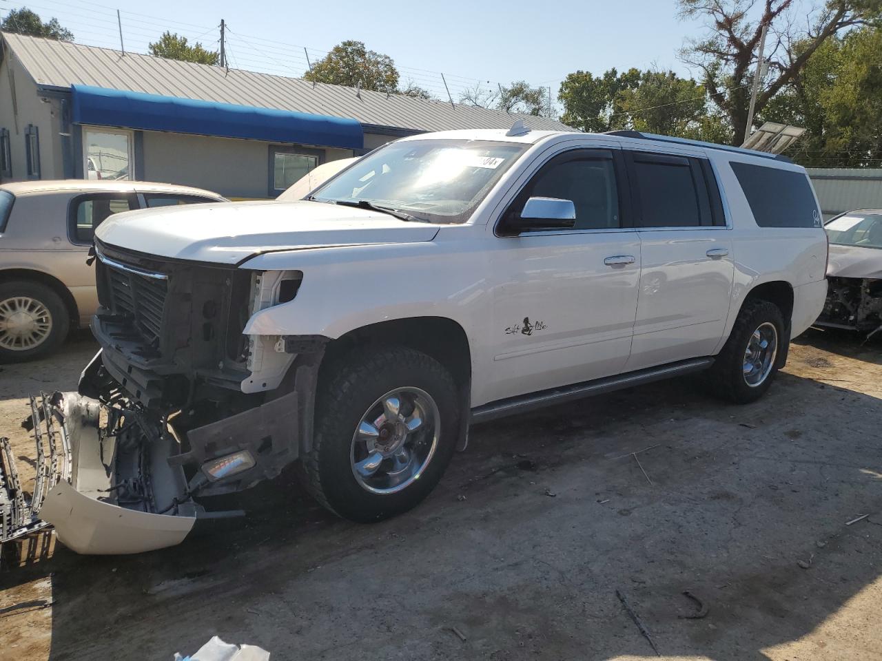 2018 Chevrolet Suburban K1500 Premier for Sale in Wichita, KS - Front End