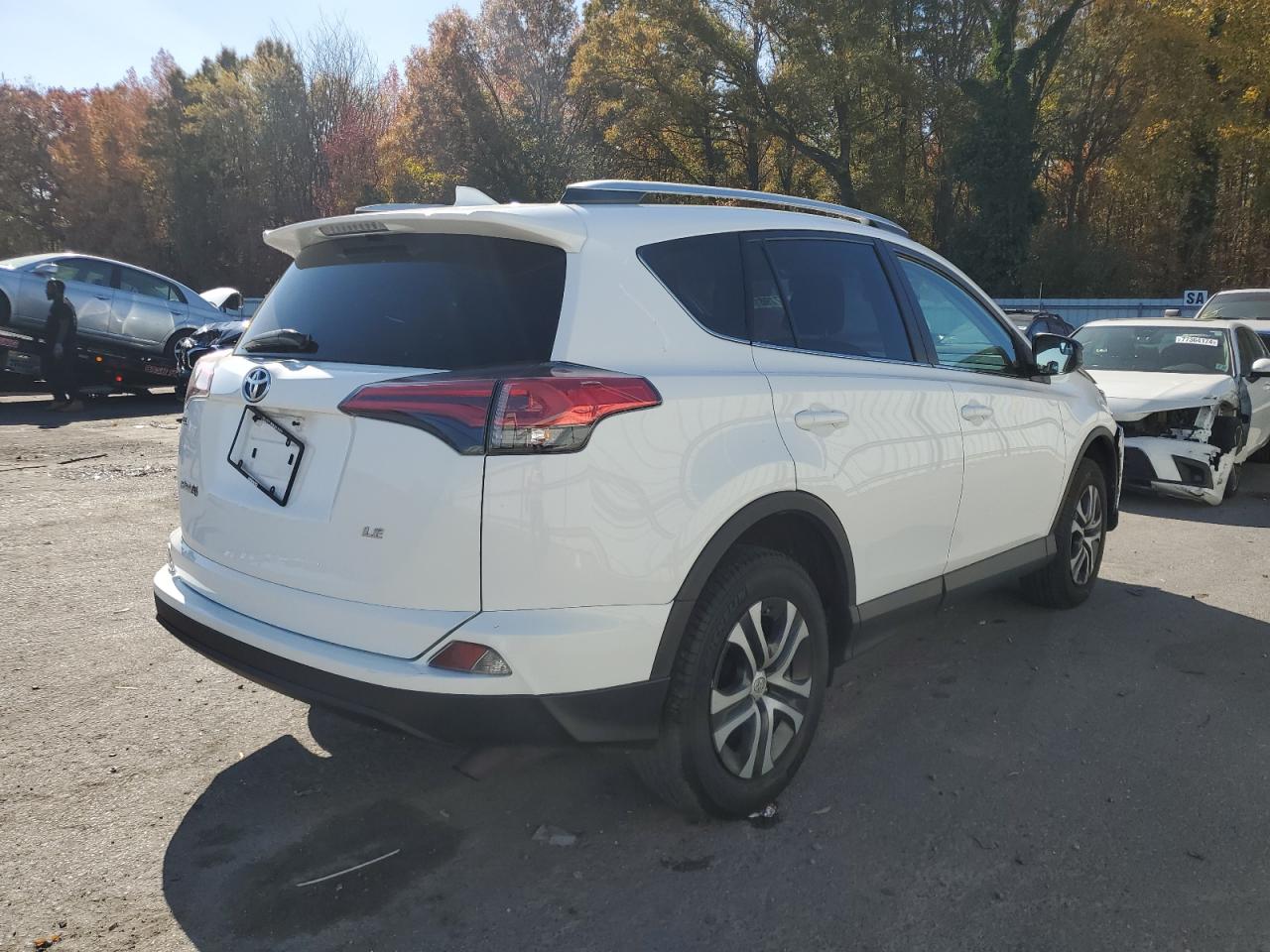 2016 Toyota RAV 4 - Image 3