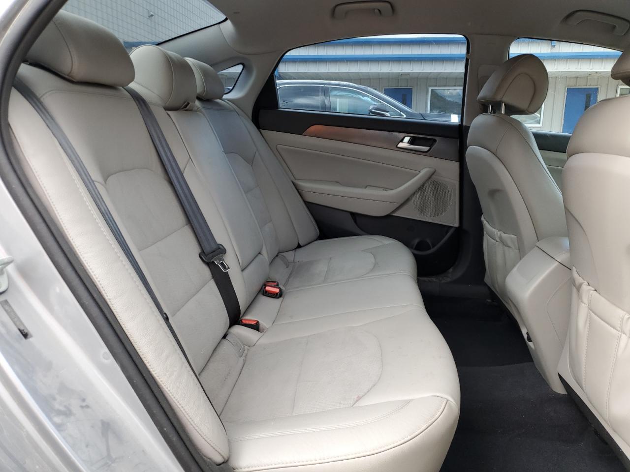 2015 Hyundai Sonata - Image 10