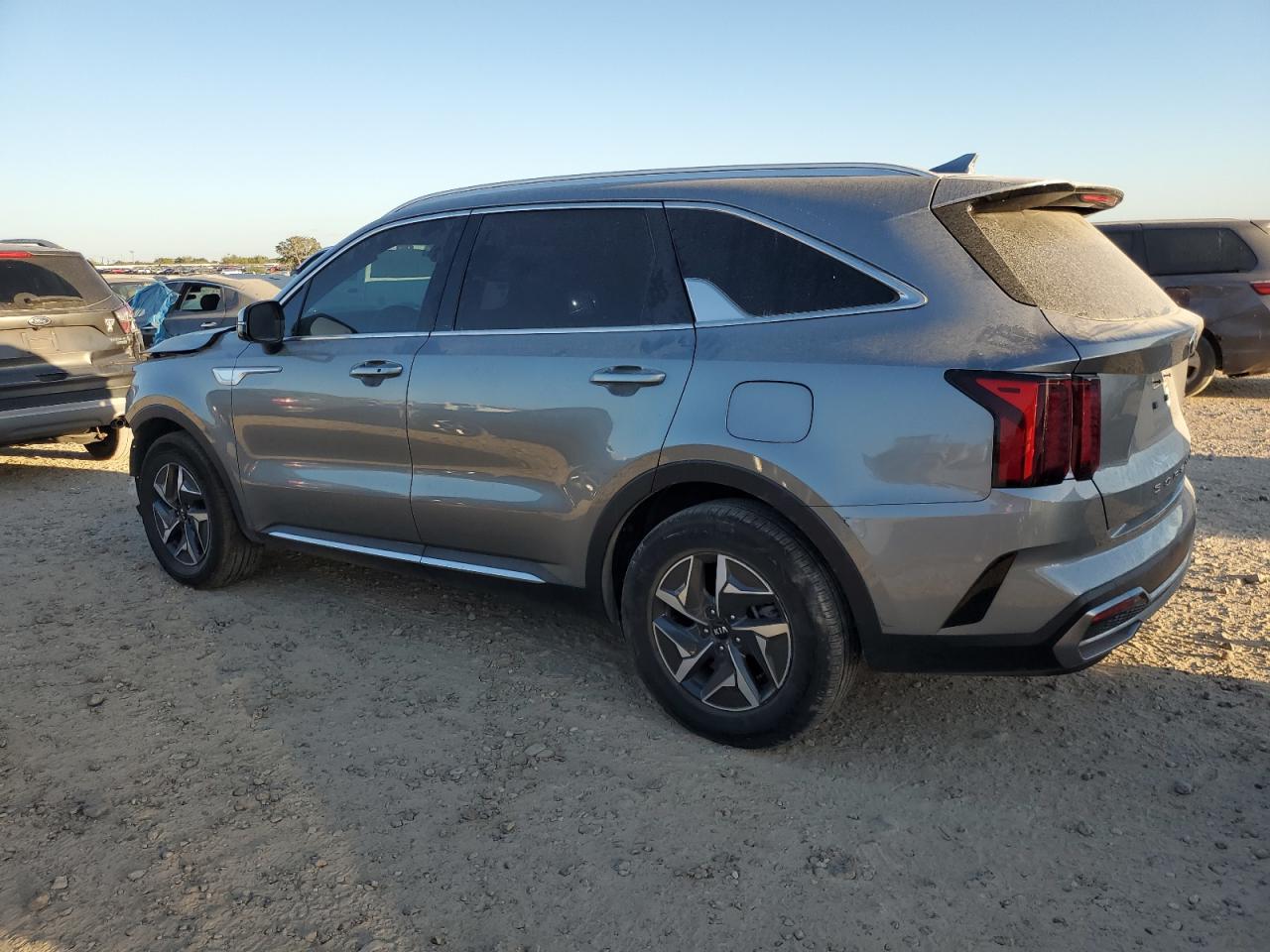 2021 Kia Sorento - Image 2