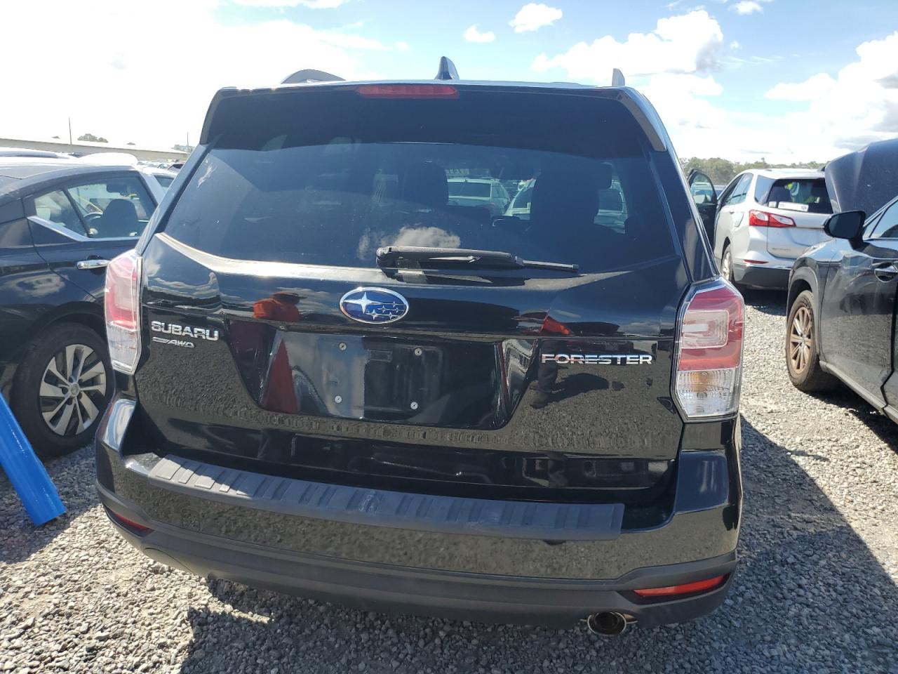 JF2SJALC3JH452871 2018 Subaru Forester 2.5I Limited