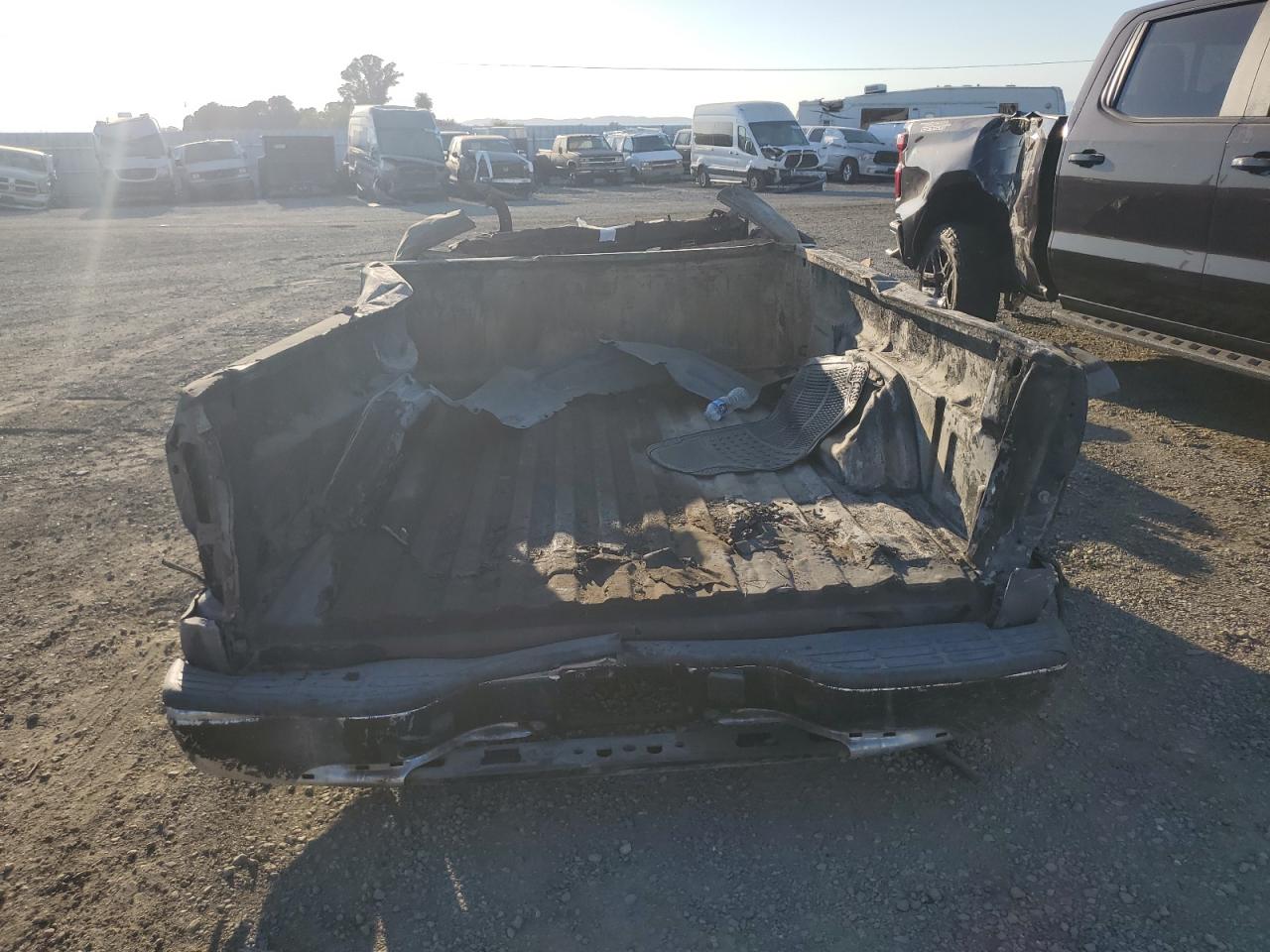 2002 Chevrolet Silverado C1500 VIN: 2GCEC19V821283255 Lot: 73806364