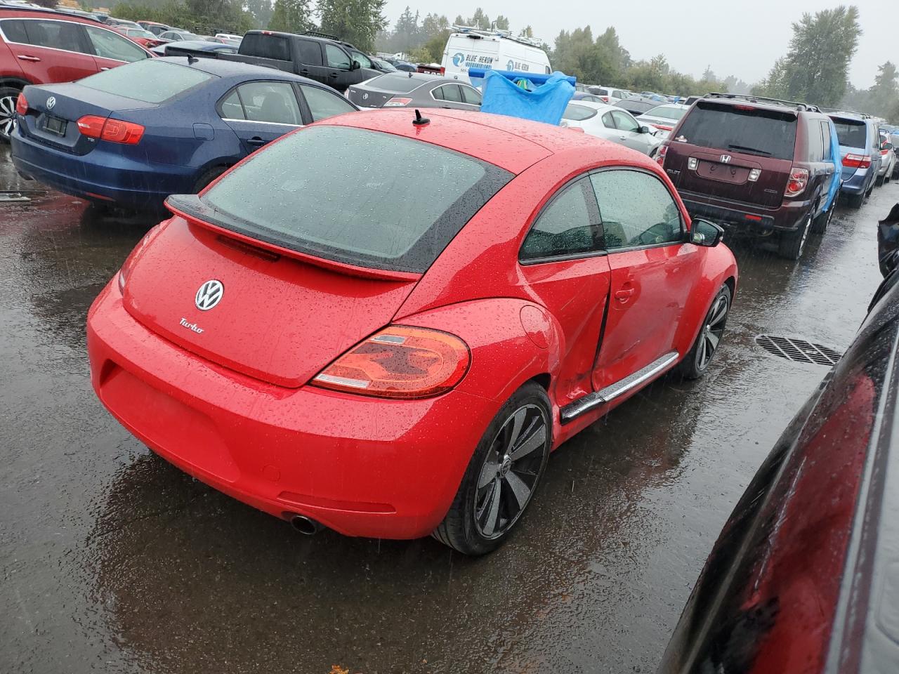 2013 Volkswagen Beetle - Image 3