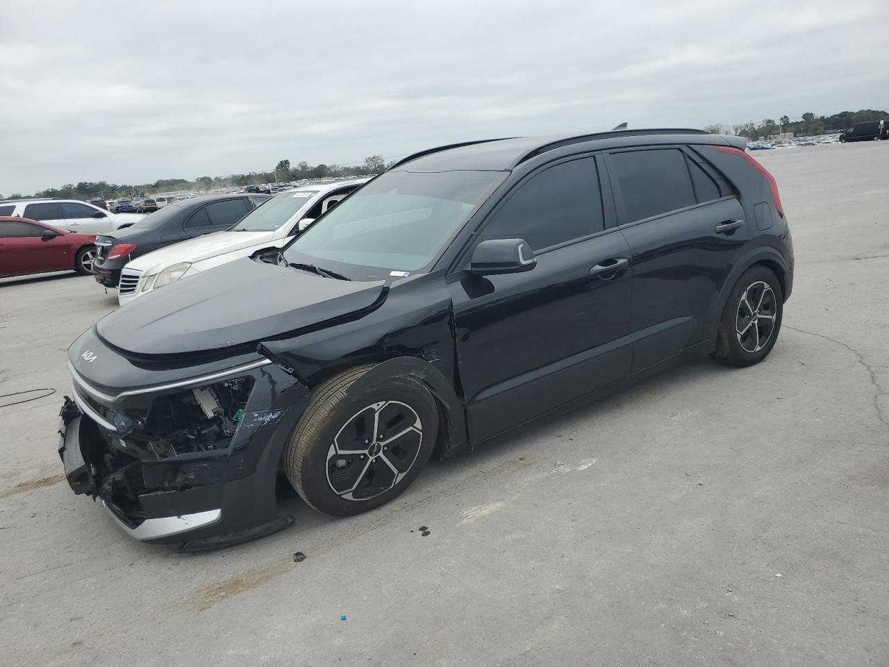 KNDCR3LE9P5069472 2023 KIA NIRO - Image 1