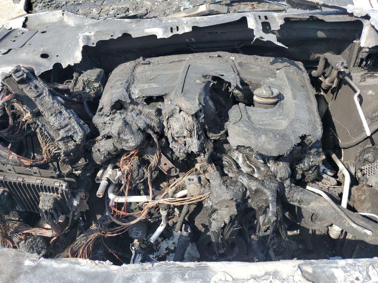 2017 Jeep Grand Cherokee - Image 12