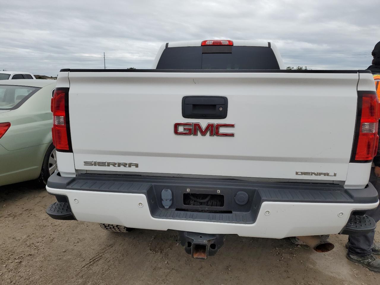 1GT120EG0FF652773 2015 GMC Sierra K2500 Denali