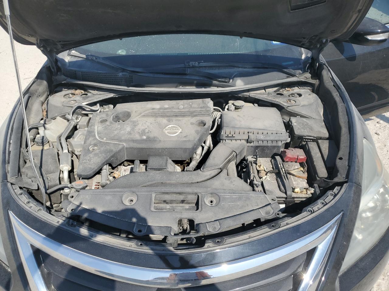 1N4AL3AP3EC325584 2014 Nissan Altima 2.5