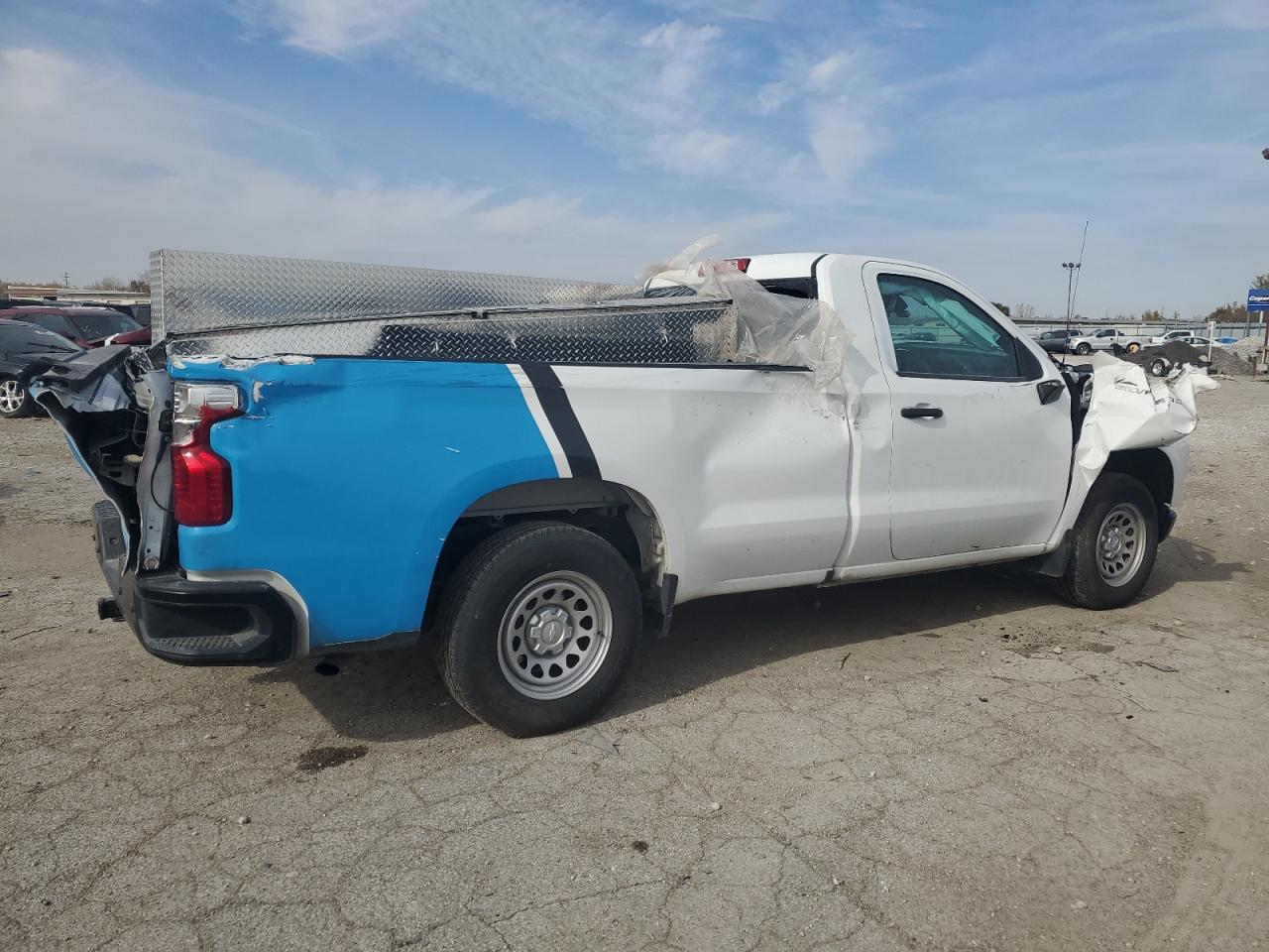 2023 Chevrolet Silverado - Image 3