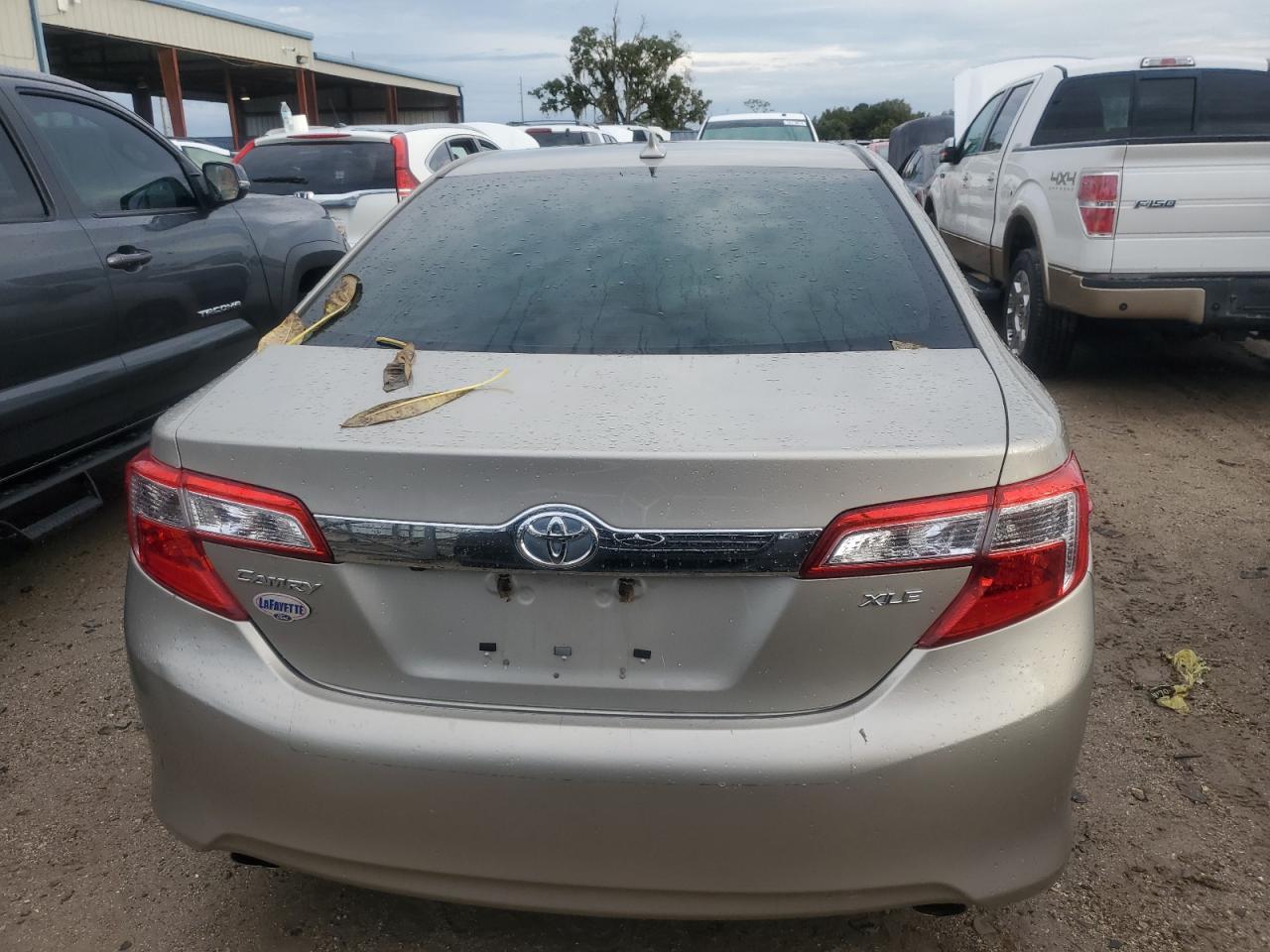 4T1BK1FK2EU551088 2014 Toyota Camry Se