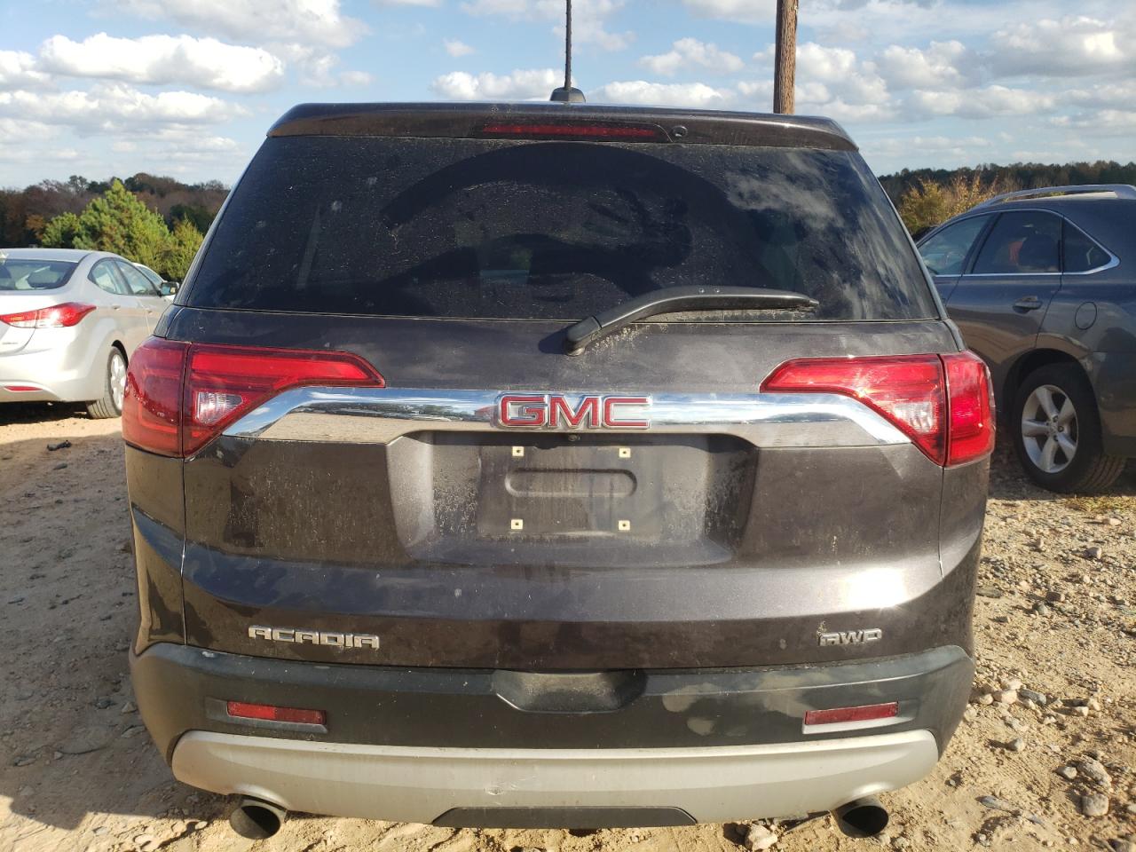 2018 GMC Acadia - Image 6