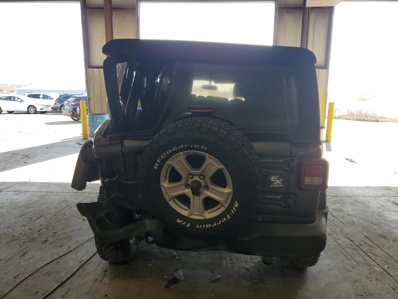 2018 Jeep Wrangler - Image 6
