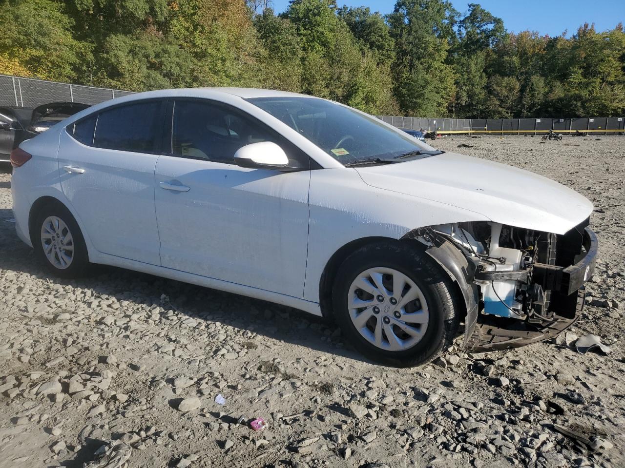 2018 Hyundai Elantra - Image 4