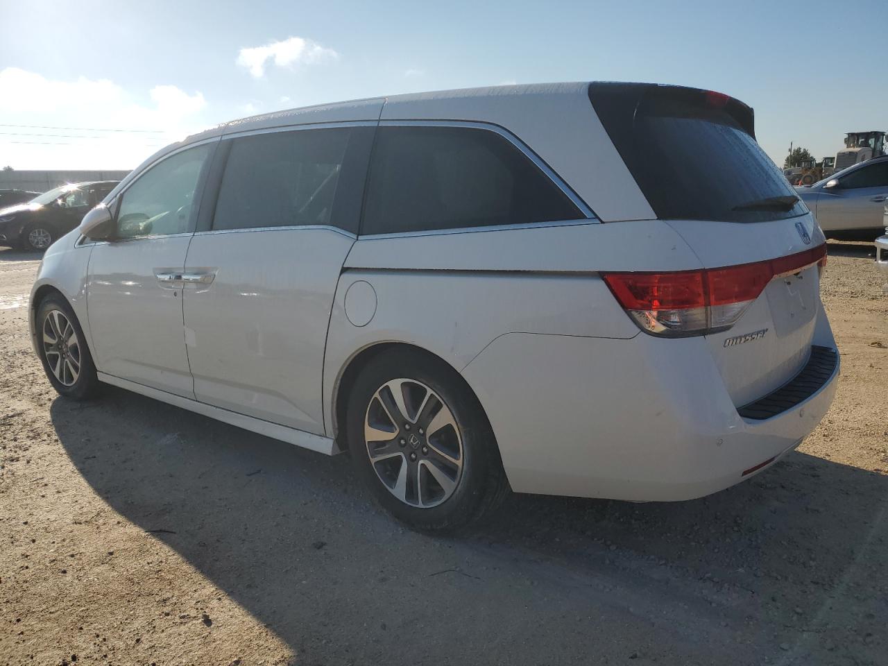 5FNRL5H93GB009379 2016 Honda Odyssey Touring