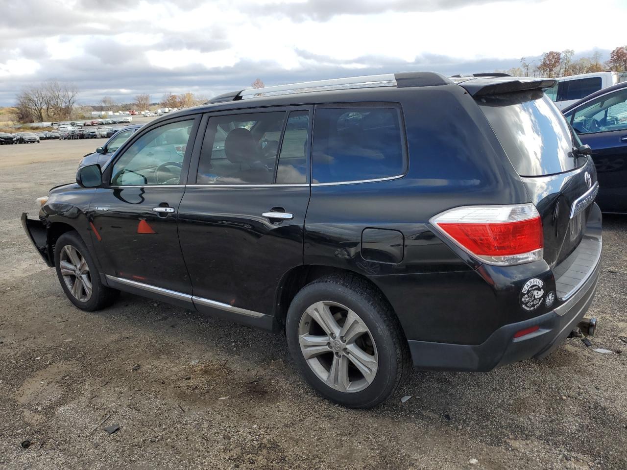 2012 Toyota Highlander - Image 2