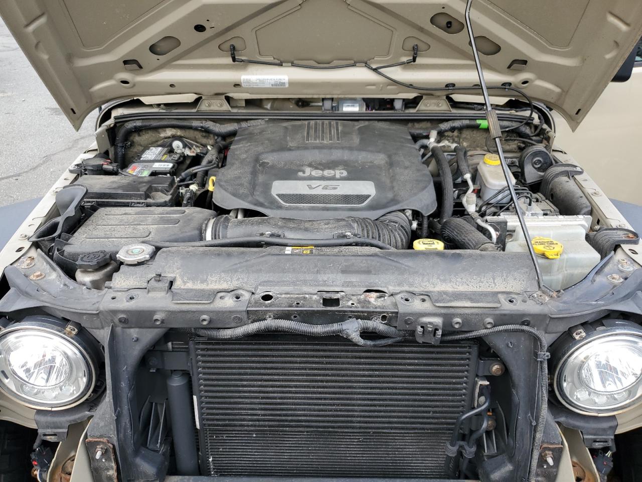 2017 Jeep Wrangler - Image 12