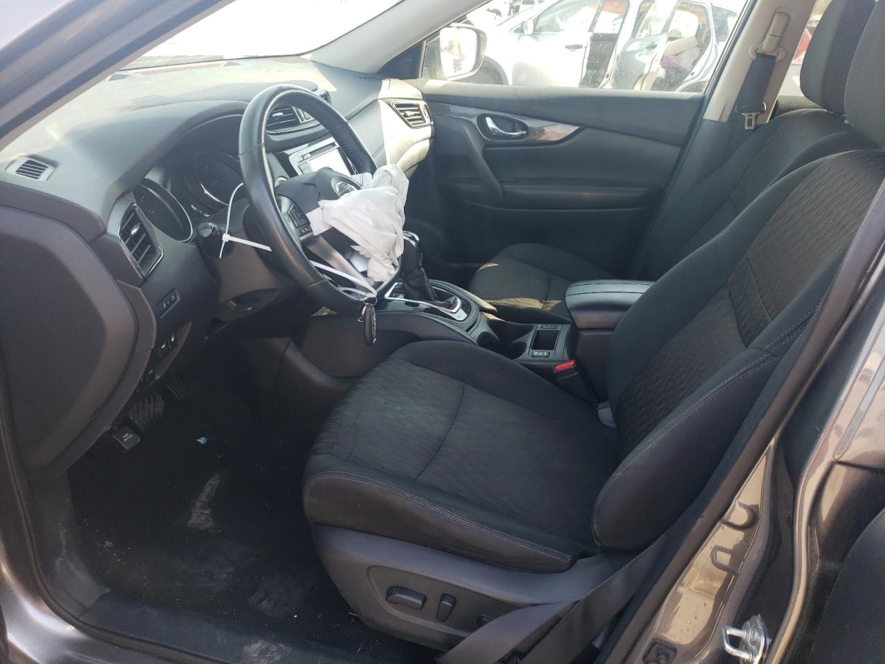 2018 Nissan Rogue - Image 7