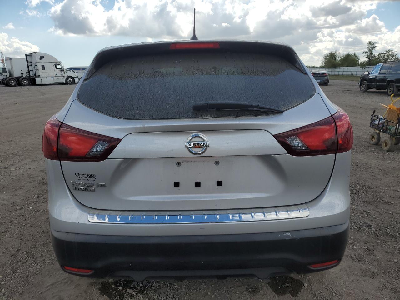 2018 Nissan Rogue - Image 6