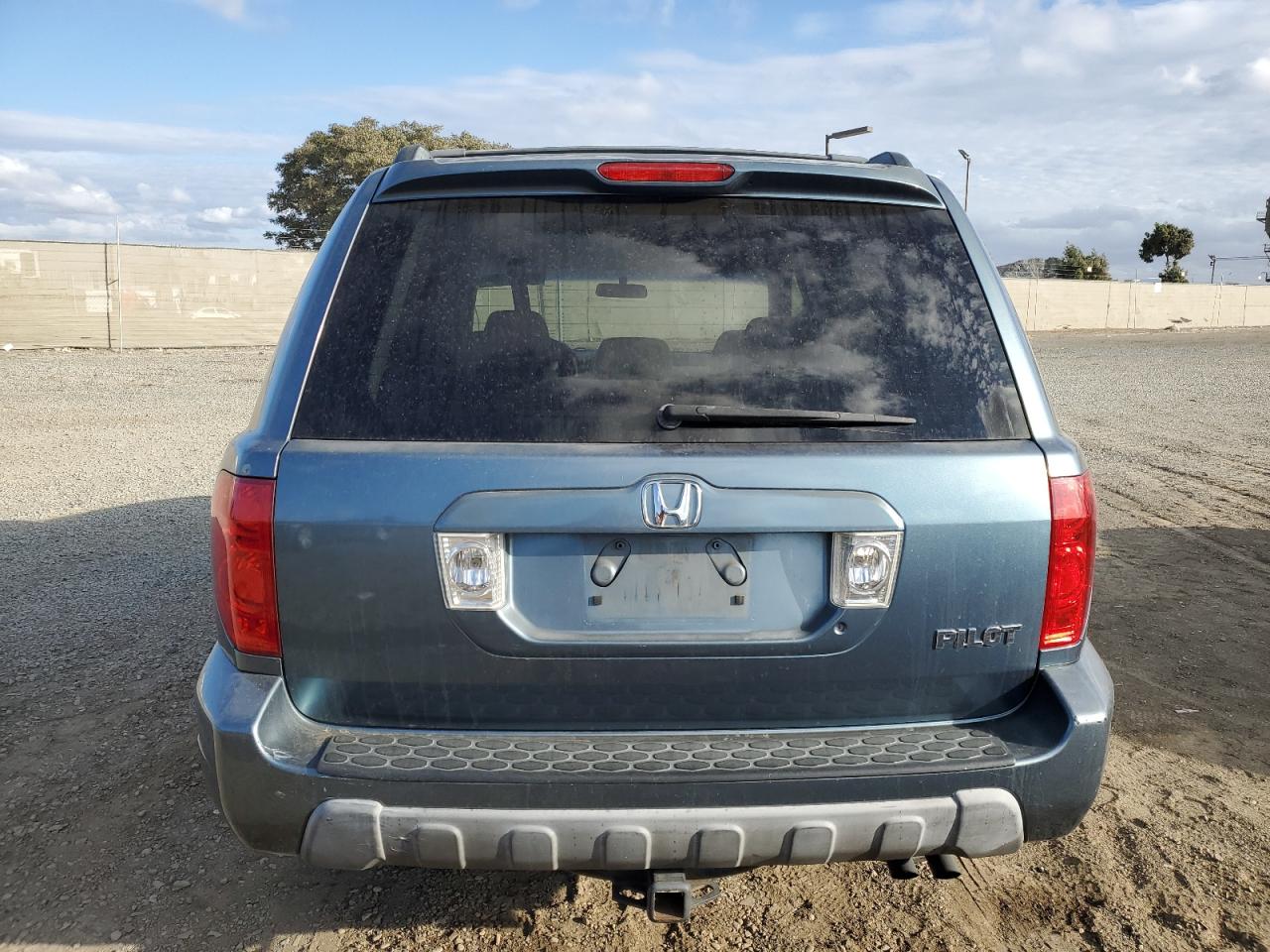 2005 Honda Pilot Ex VIN: 2HKYF184X5H527987 Lot: 77321234