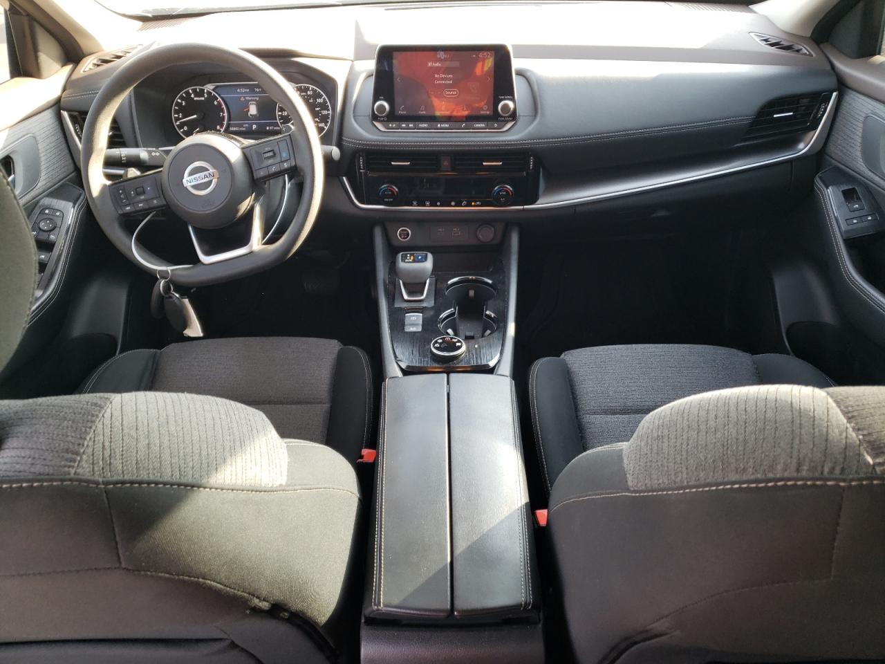 2021 Nissan Rogue - Image 8
