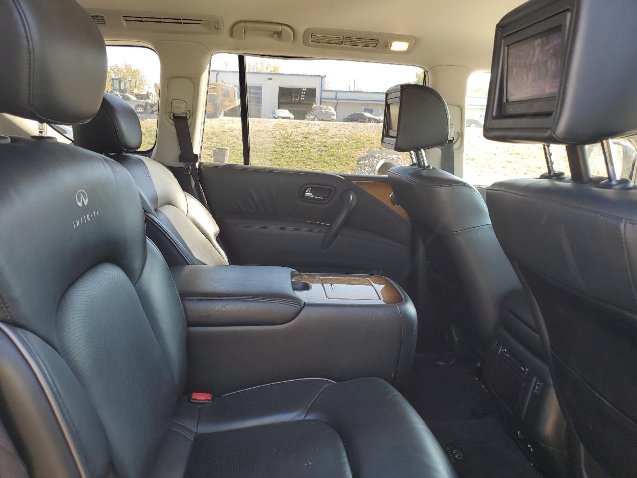 2012 Infiniti QX56 - Image 11
