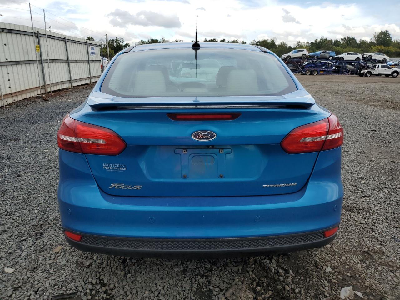 1FADP3J28GL232147 2016 Ford Focus Titanium