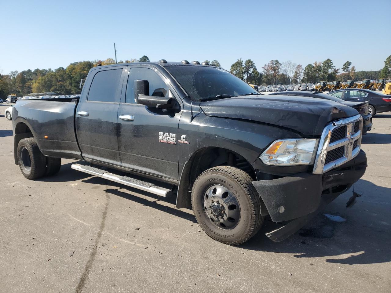 2017 RAM 3500 - Image 4