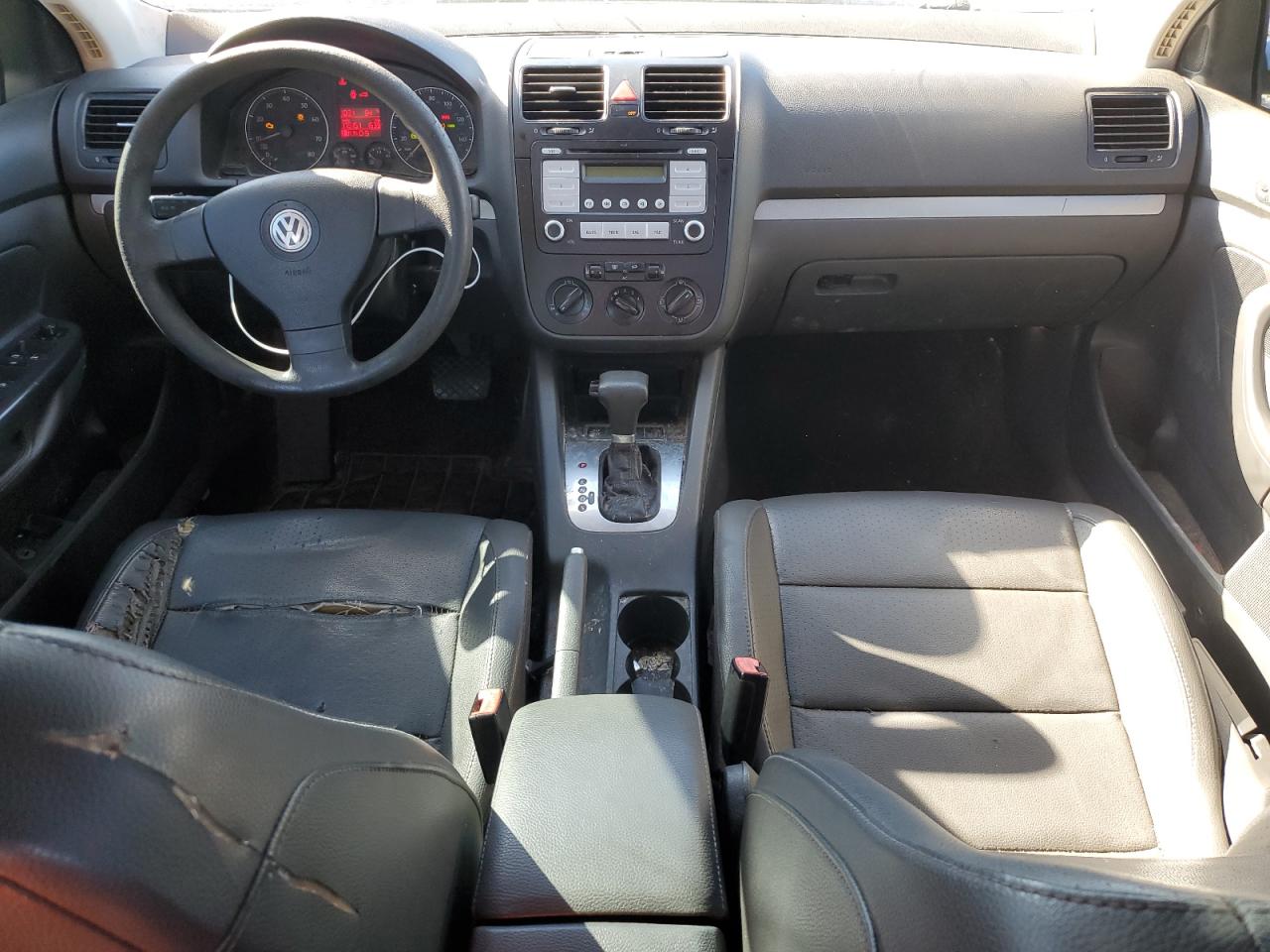 2007 Volkswagen Jetta - Image 8