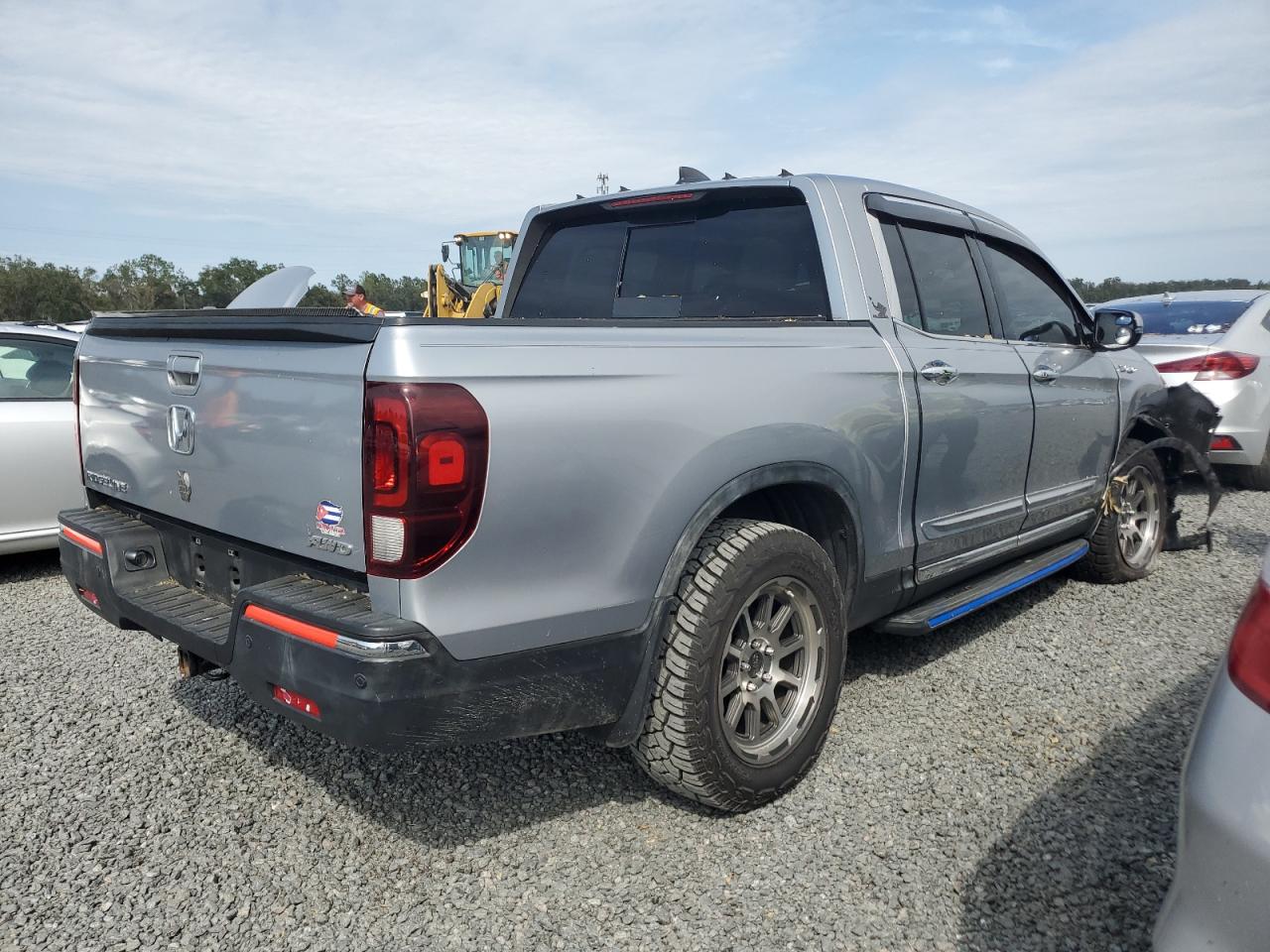 VIN 5FPYK3F79HB005947 2017 HONDA RIDGELINE no.3