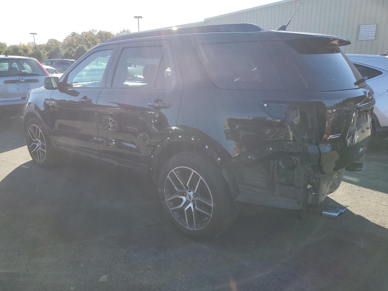 2018 Ford Explorer - Image 2