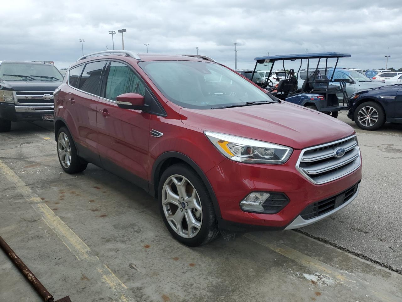 1FMCU0J93HUA75953 2017 Ford Escape Titanium