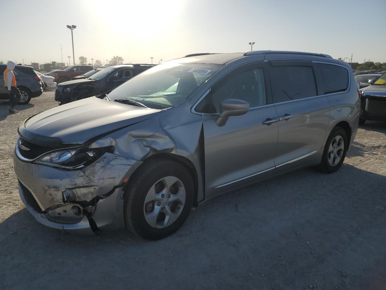 2017 Chrysler Pacifica - Image 1