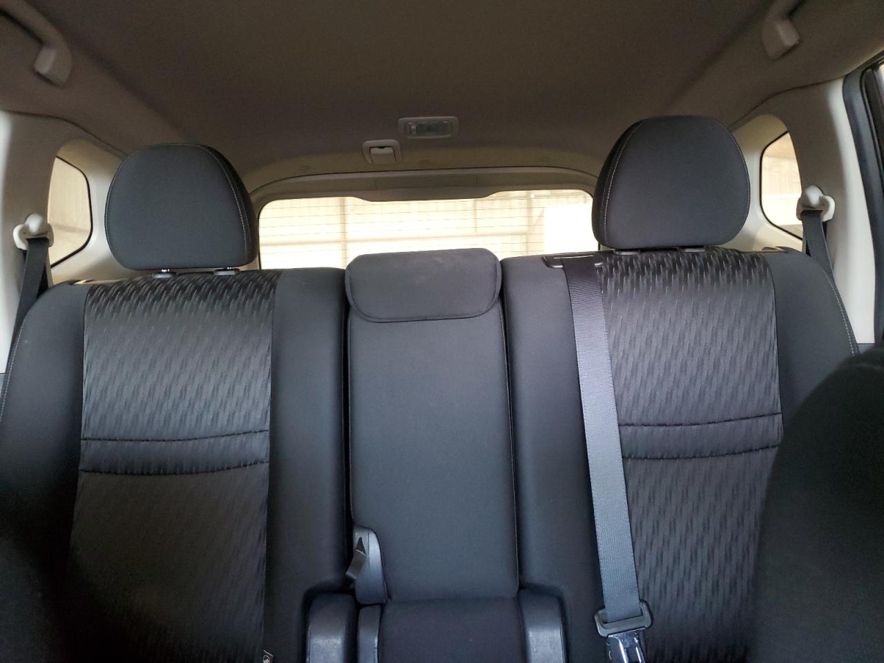 2018 Nissan Rogue - Image 10