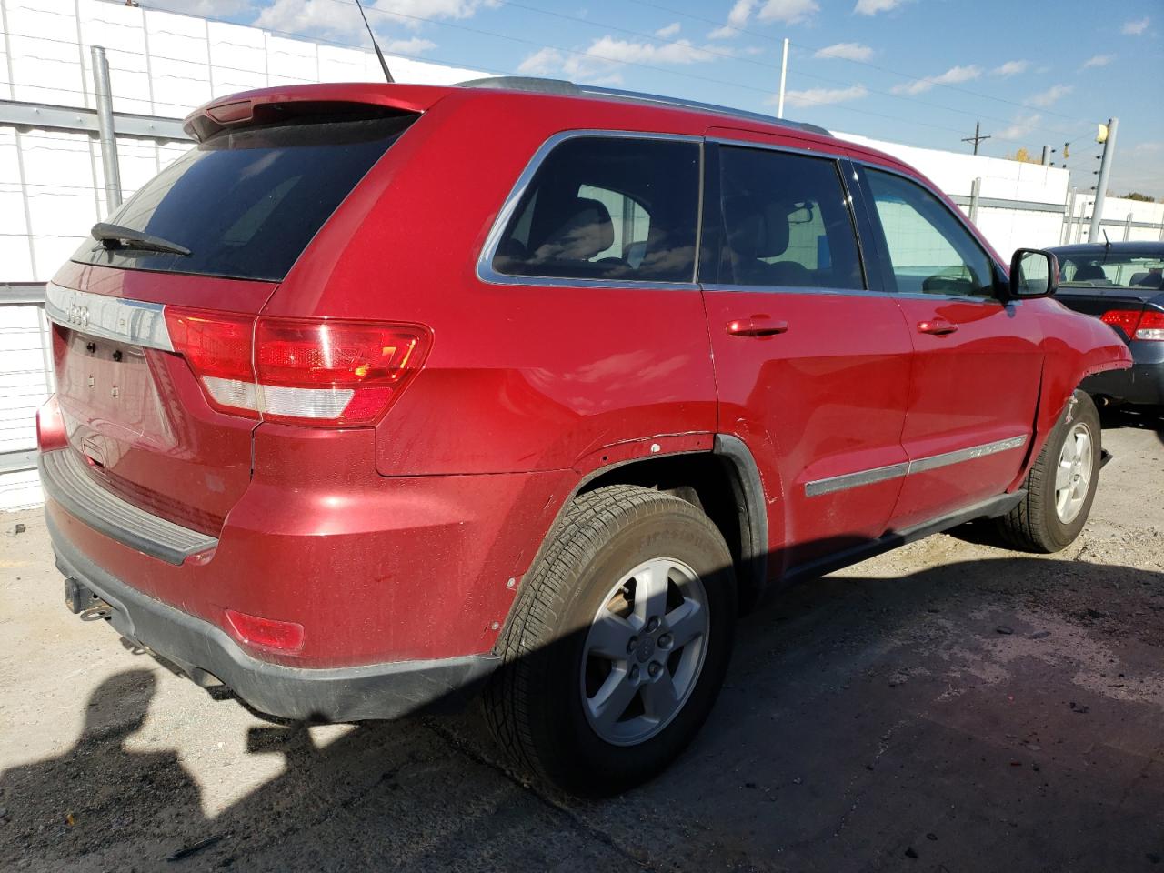 2011 Jeep Grand Cherokee - Image 3