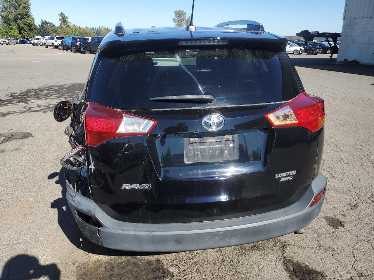 2015 Toyota RAV 4 - Image 6