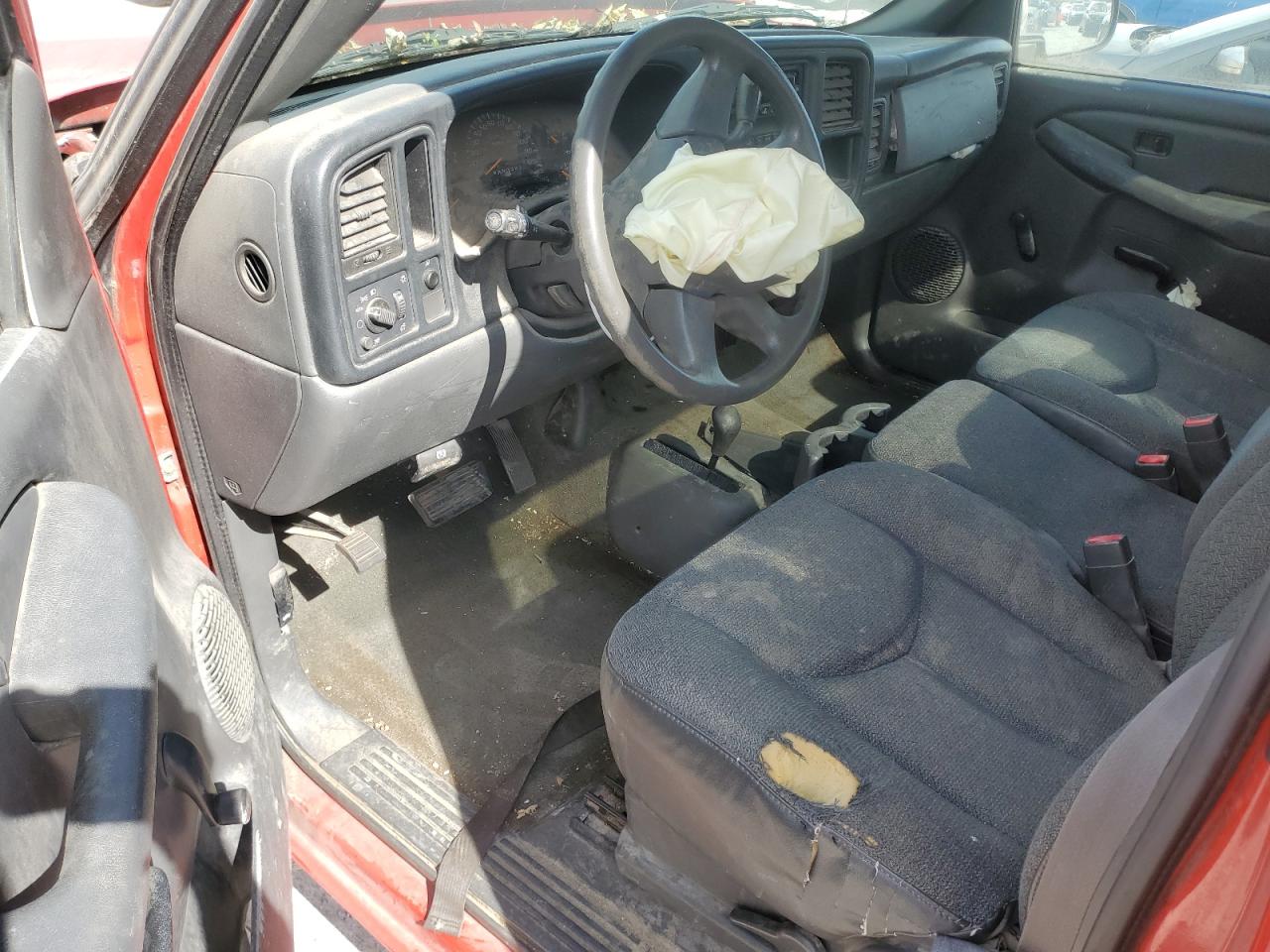 2006 Chevrolet Silverado - Image 8