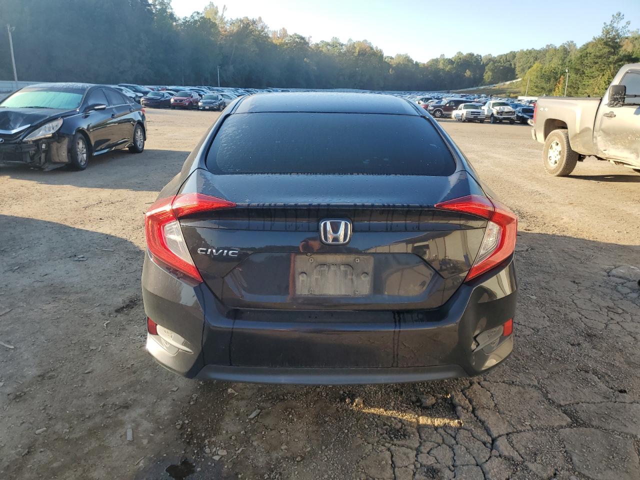 19XFC2F58GE007571 2016 Honda Civic Lx